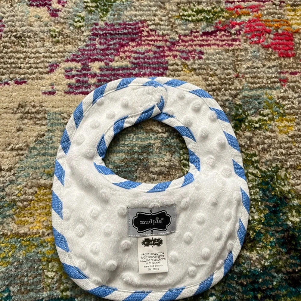Mud Pie Letter I Bib